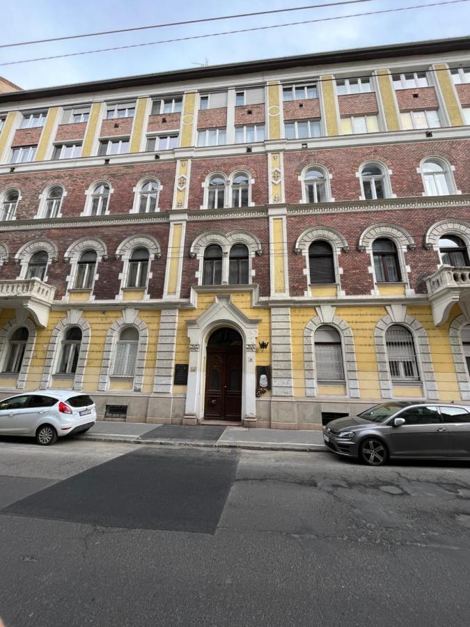 布达佩斯Garibaldik Apartman公寓 外观 照片